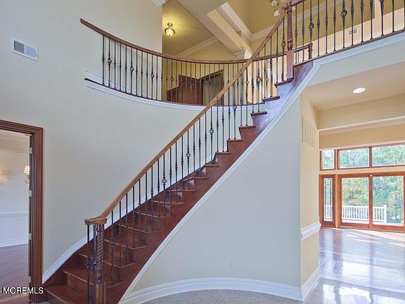 3rd image of 81 Potts Road