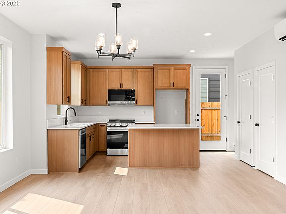 3rd image of 7480 SE 51st Ave