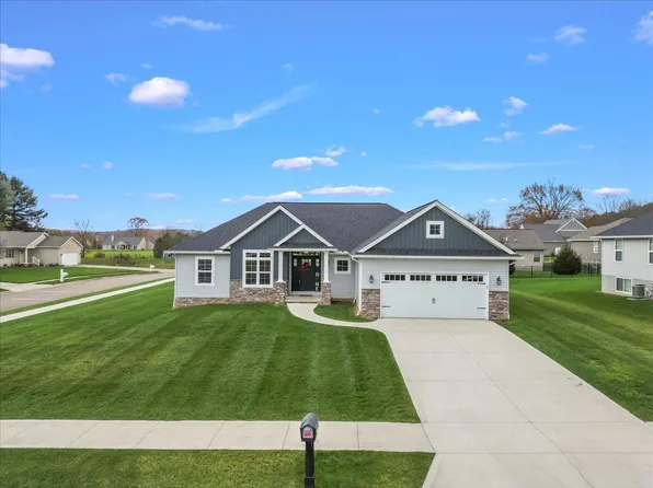 2111 Ava Ln, Newark, OH 43055