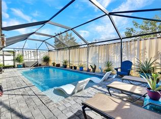306 SW 28th Terrace Cpe, Coral, FL 33914