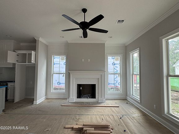 4th image of 505 Traditions Dr