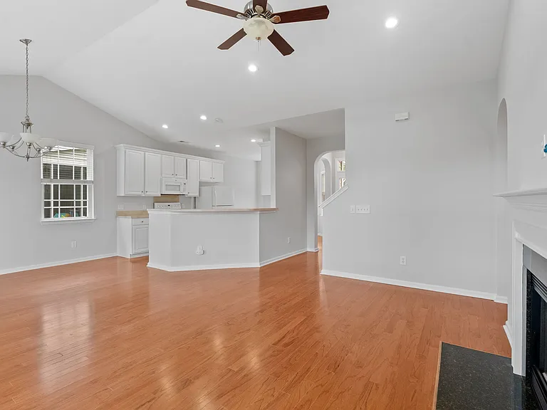 136 Gathering Island Rd — Photo 16