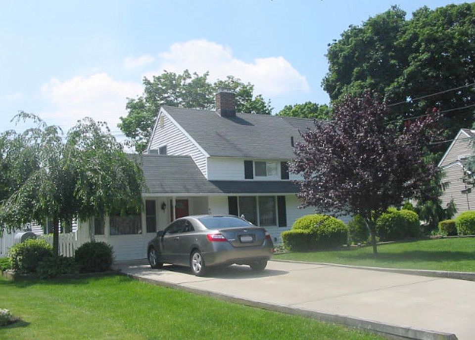 1st image of 63 Mockingbird Ln