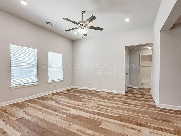 608 Blue Fish Ct — Photo 14