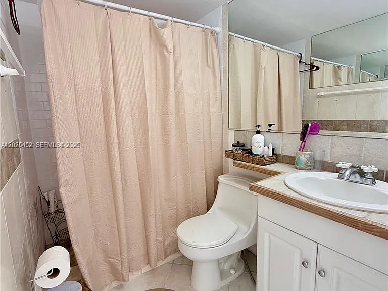 2750 NE 183rd St #Penthouse 10 — Photo 11