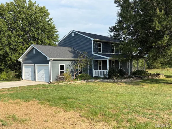 2161 Young Rd, Pacific, MO 63069