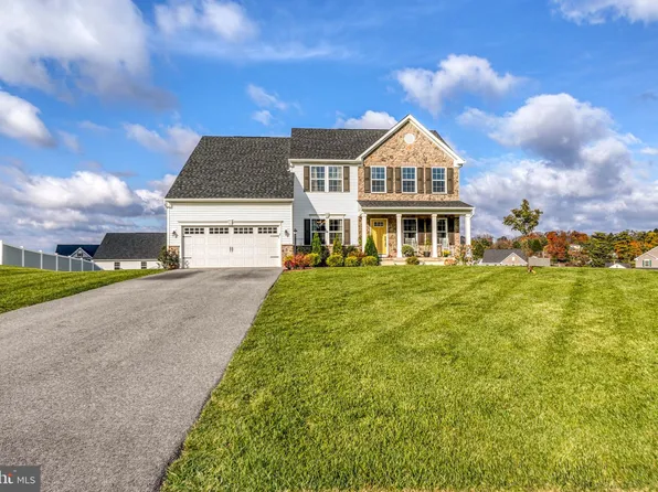 2 Donald Dr, Shrewsbury, PA 17361