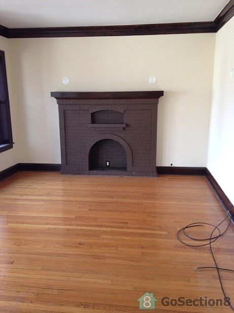 2nd image of 1017 W 55th St #1