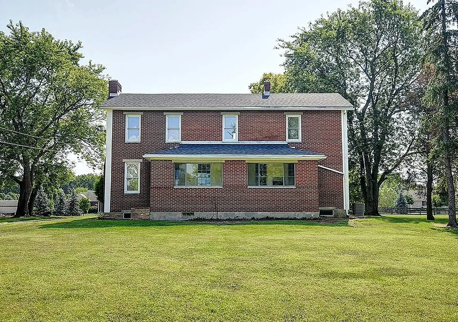 Renovated Farmhouse on Over 2 Acres Waynesville Schools — Photo 2