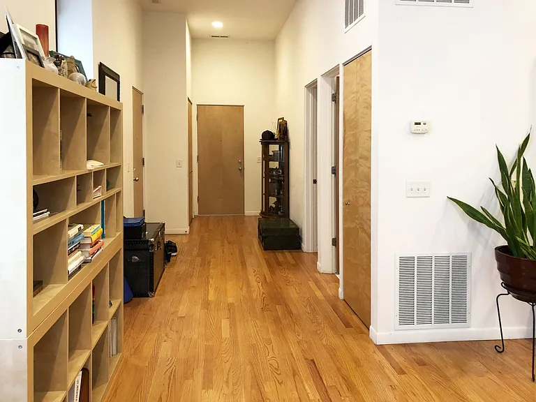 1855 N Washtenaw Ave #1R — Photo 7