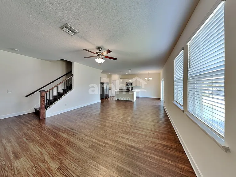 302 Crestrun Loop — Photo 6