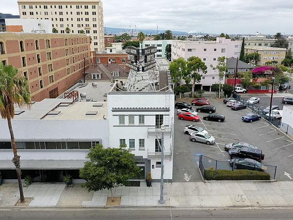 2nd image of 335 Pacific Ave #9