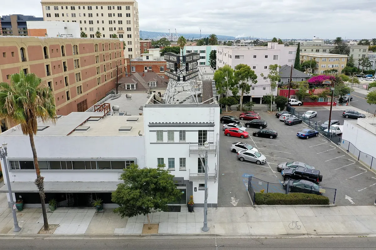 Building Photo - 335 Pacific Avenue