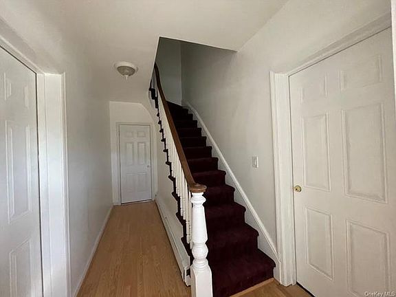 4th image of 152 Orange Ave