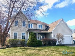 318 Fairmont Dr, Findlay, OH 45840