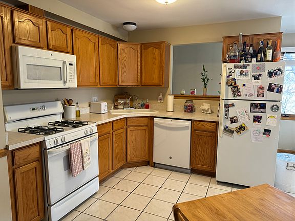 4th image of 9533 S 54th Ave APT 3E