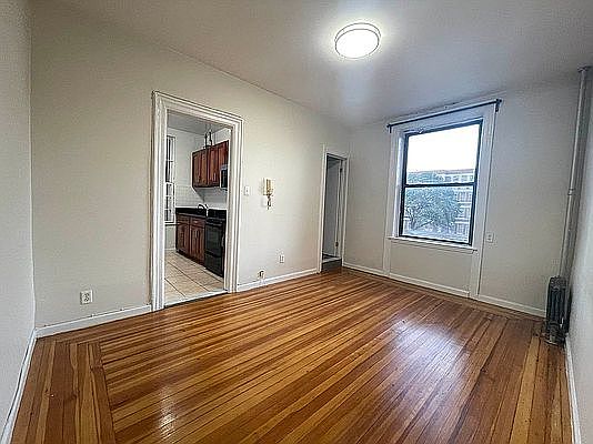 1st image of 41-18 29th St #4