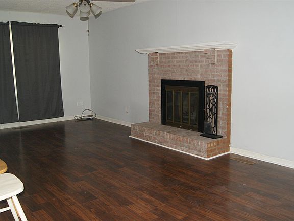 2nd image of 1436 Winding Way