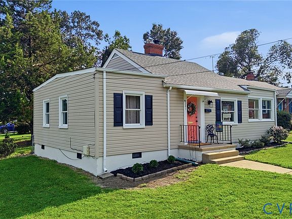 4th image of 2201 Ginter St