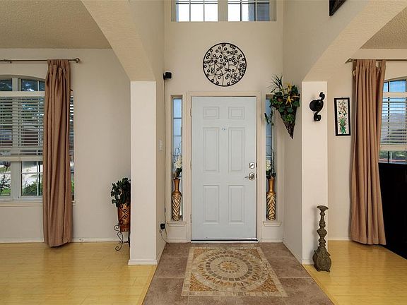 4th image of 3520 Ponderosa Dr