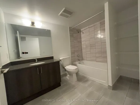 1010 Sandy Beach Rd SE #1110, Pickering, ON L1W 3X5