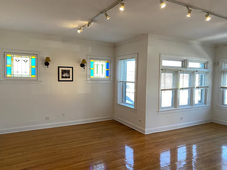 1060 N Kedzie Ave #3 — Photo 3