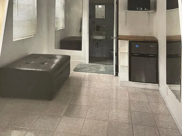 10761 NE 2nd Pl, Miami, FL 33161