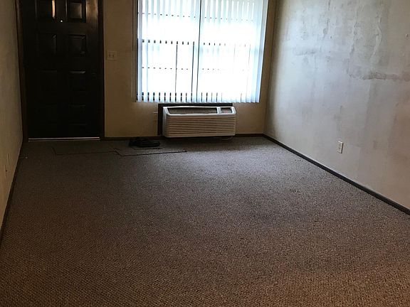 3rd image of 3 Park Ave #3