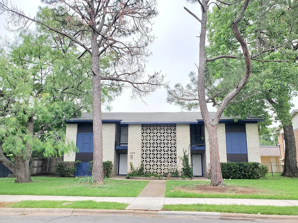Front view of property (picture will be updated)