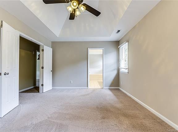 4th image of 2217 Londonderry Dr