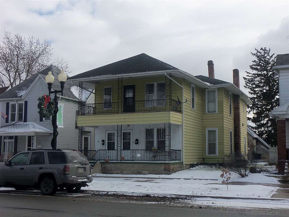 2nd image of 215 W Main St
