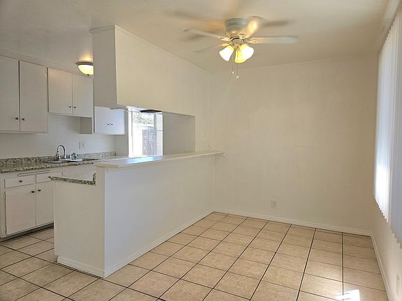 4th image of 1616 Picadilly Way #B
