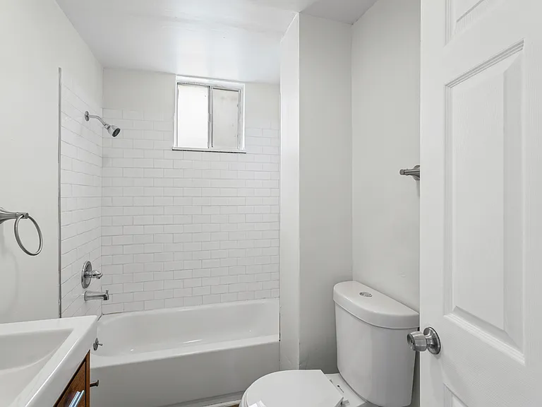 723 Taylor Ave #1 — Photo 2