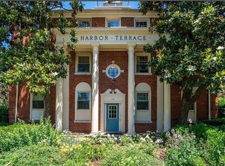 1301 E Abingdon Dr APT 3, Alexandria, VA 22314