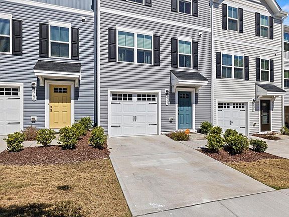 3rd image of 1107 Pale Moss Dr