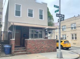 2202 25th Rd, Astoria, NY 11102