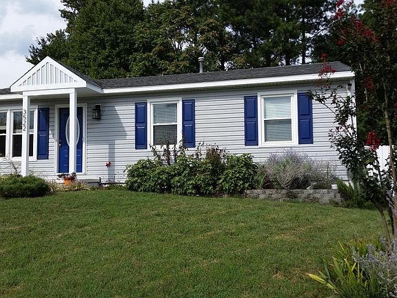 2nd image of 3522 Brookrun Cir NE
