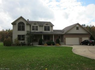15955 Shenandoah Rd, Berlin Center, OH 44401