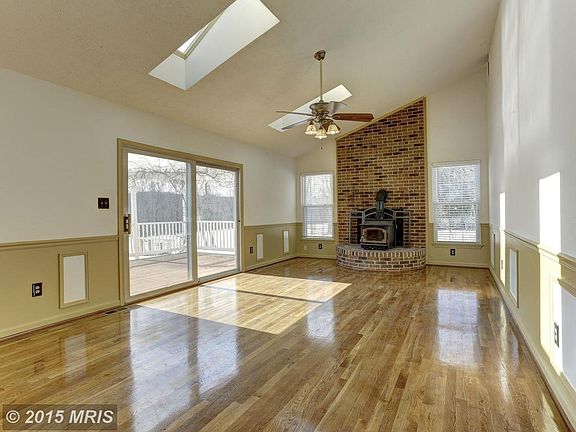 3rd image of 5515 Weywood Dr