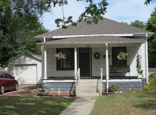225 S Vine St, Grand Island, NE 68801