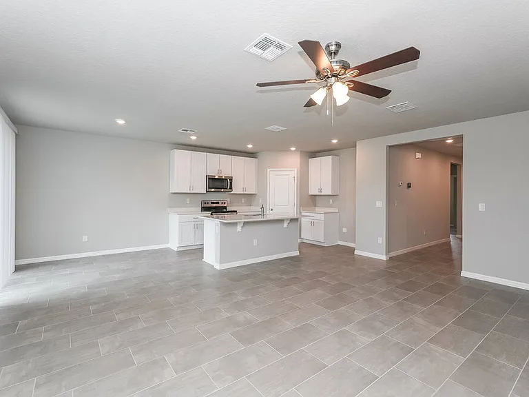 38981 Harlow Rose Dr — Photo 3