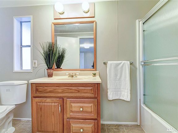 5th image of 5900 64th St NE Unit 113