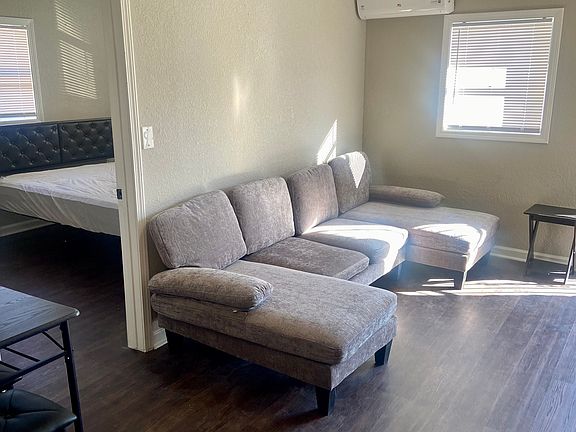 5th image of 1624 Stuart St #4