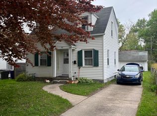 933 Searles Rd, Toledo, OH 43607
