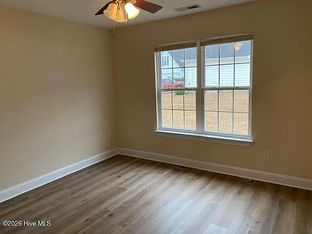 5006 Glen Cove Dr SE — Photo 8