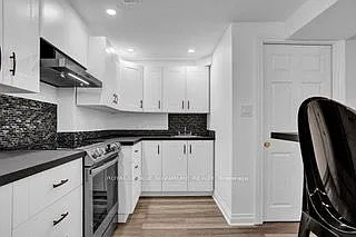 754 Craighurst Ct #BASEMENT — Photo 5
