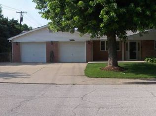 810 N Bend Rd, Beech Grove, IN 46107