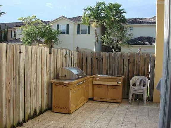 5th image of 5582 NW 112th Ct