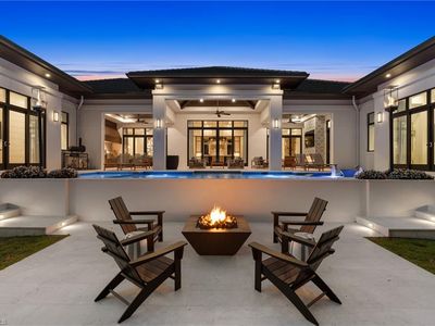 4511 Crayton RD, Naples, FL, 34103