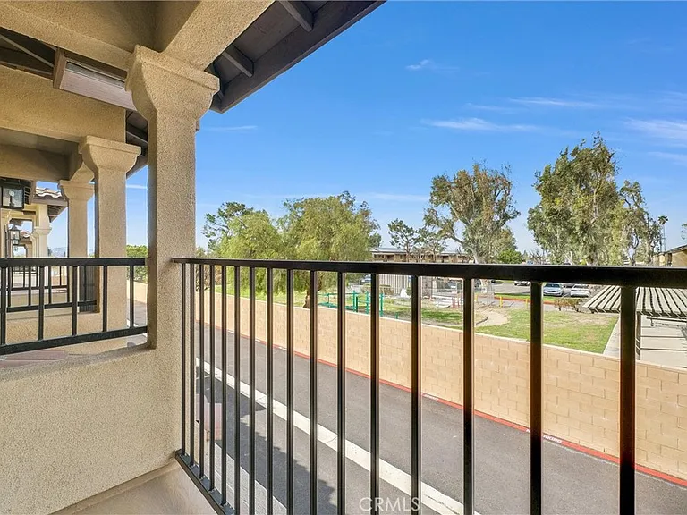 16385 Valencia Ave #3 — Photo 19